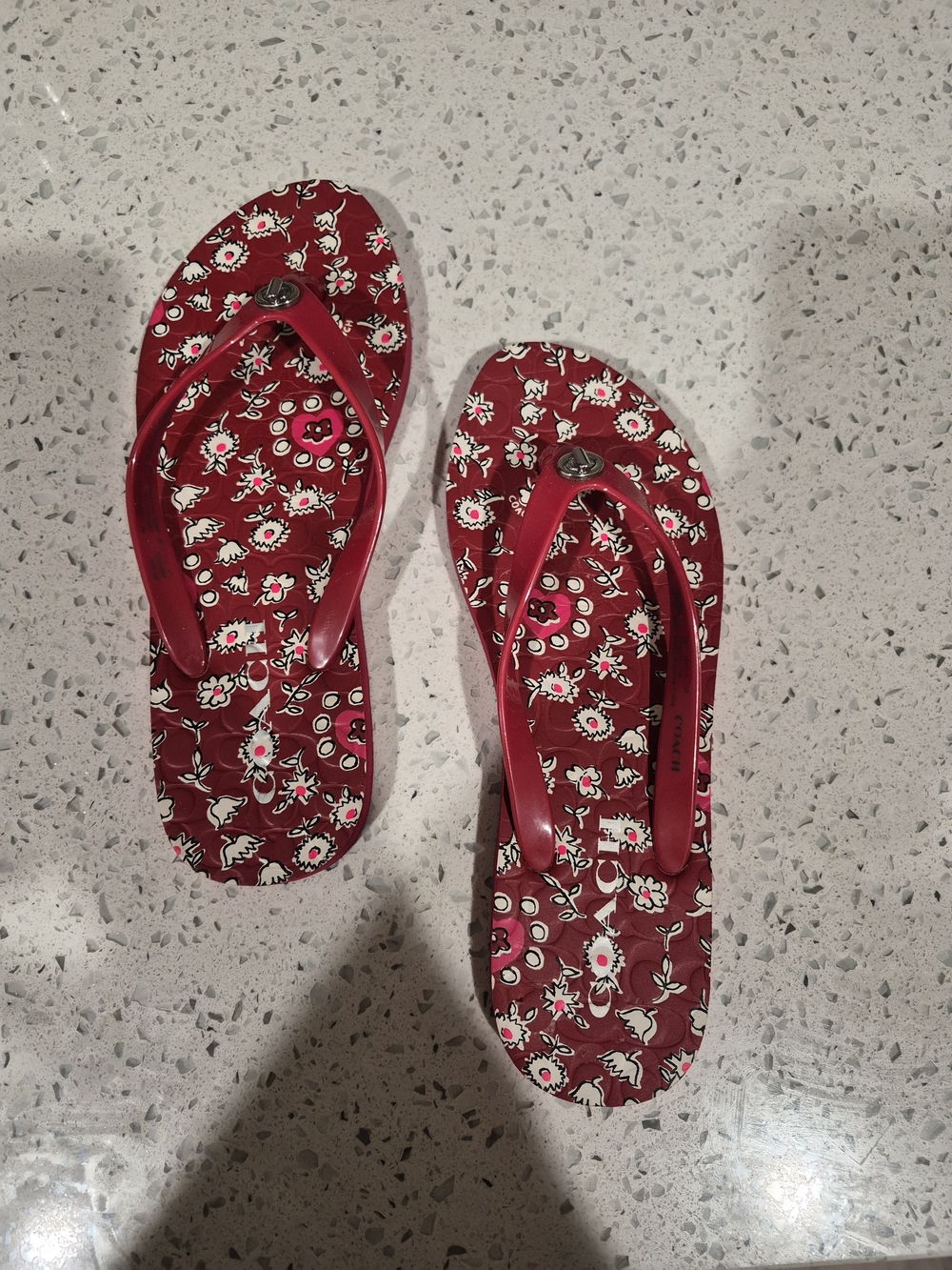 Women's Red Floral Flip Flops - Comfortable Casual Sandals Size 7.5